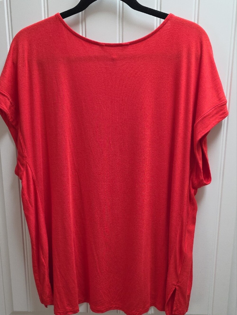 Tommy Bahama Women's V-Neck Red Relaxed Tee Large - Picture 3 of 3